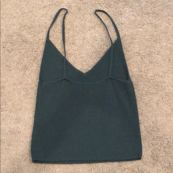 Teal Kendall and Kylie Tank - Picture 3 of 3